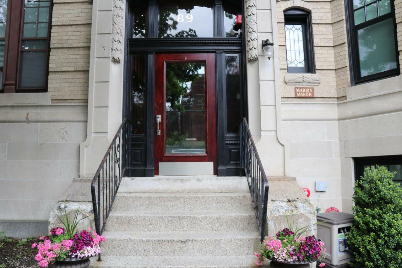 A Stylish Stay W/ A Queen Bed, Heated Floors.. #36 Brookline Exterior photo