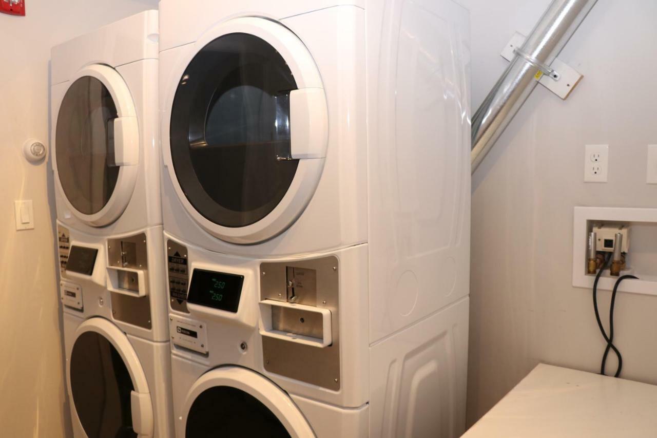 A Stylish Stay W/ A Queen Bed, Heated Floors.. #36 Brookline Exterior photo